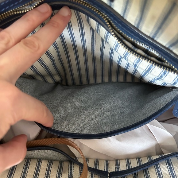 SOLD Hard to find Dooney & Bourke Blue Woven shoulder shopper tote bag handbag - Picture 13 of 16